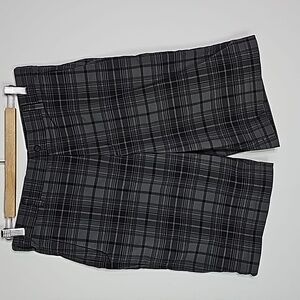 Nike drifit tour performance medium gray and black plaid shorts